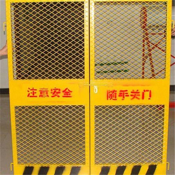 电梯门
